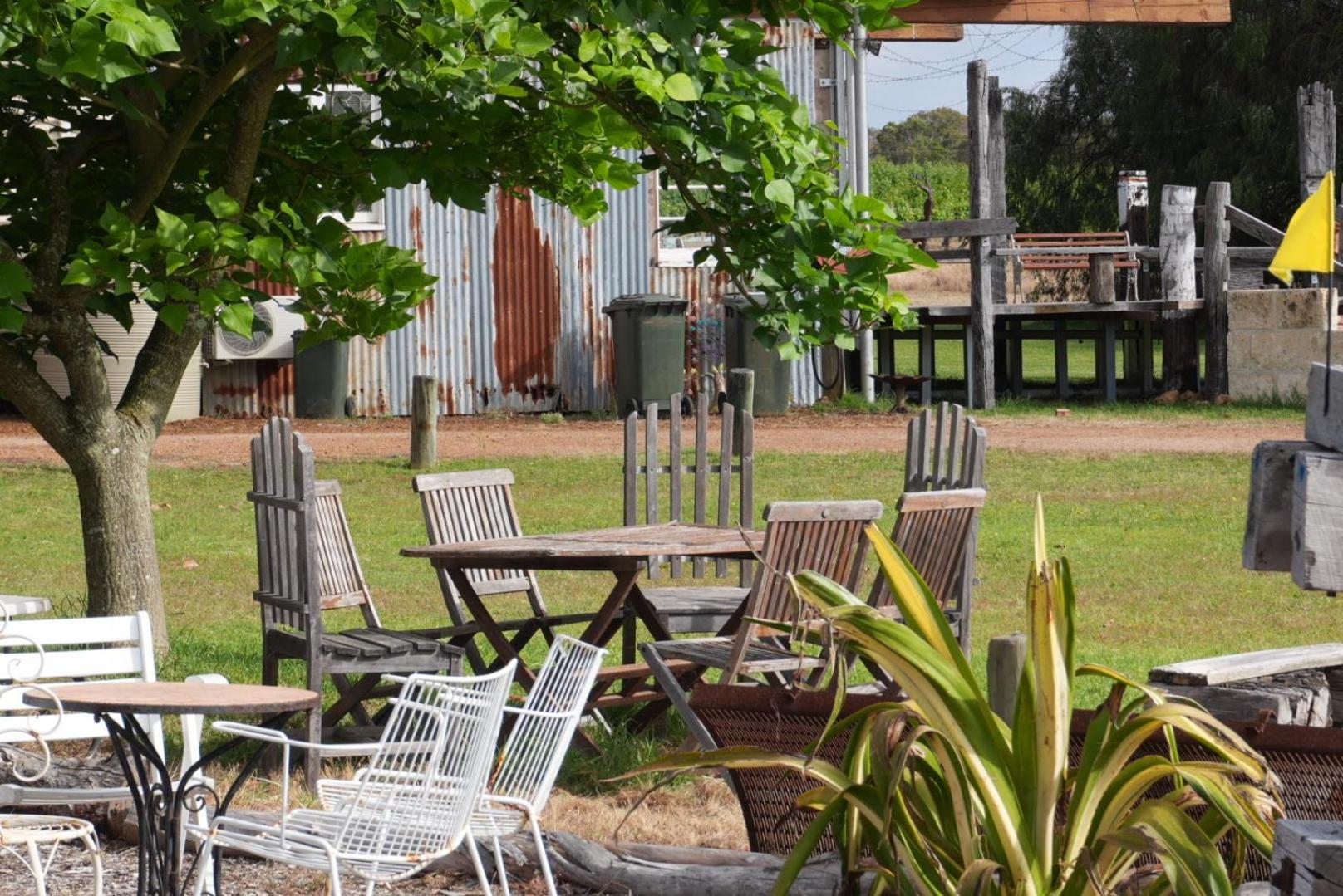 Silversprings Spa Retreat Pet Friendly Cottages And Glampings 메트리컵 외부 사진